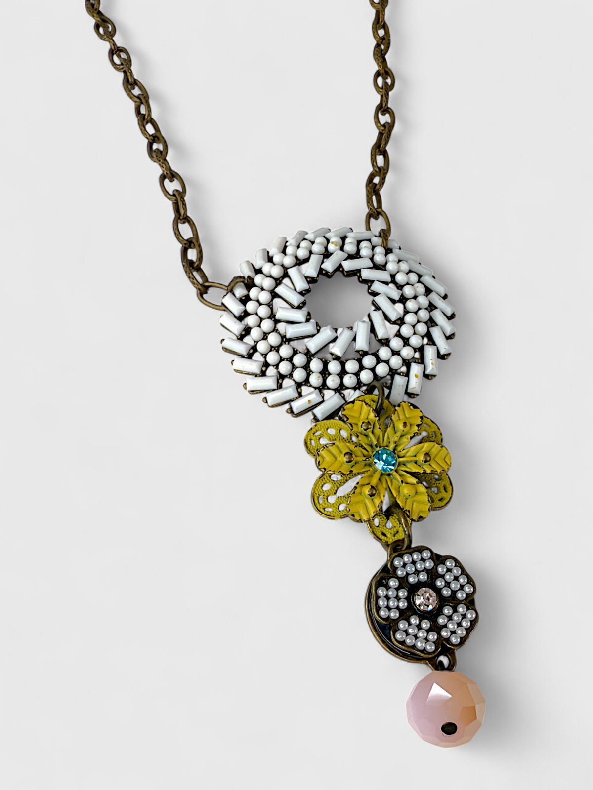 Chain Reaction Bloom Necklace